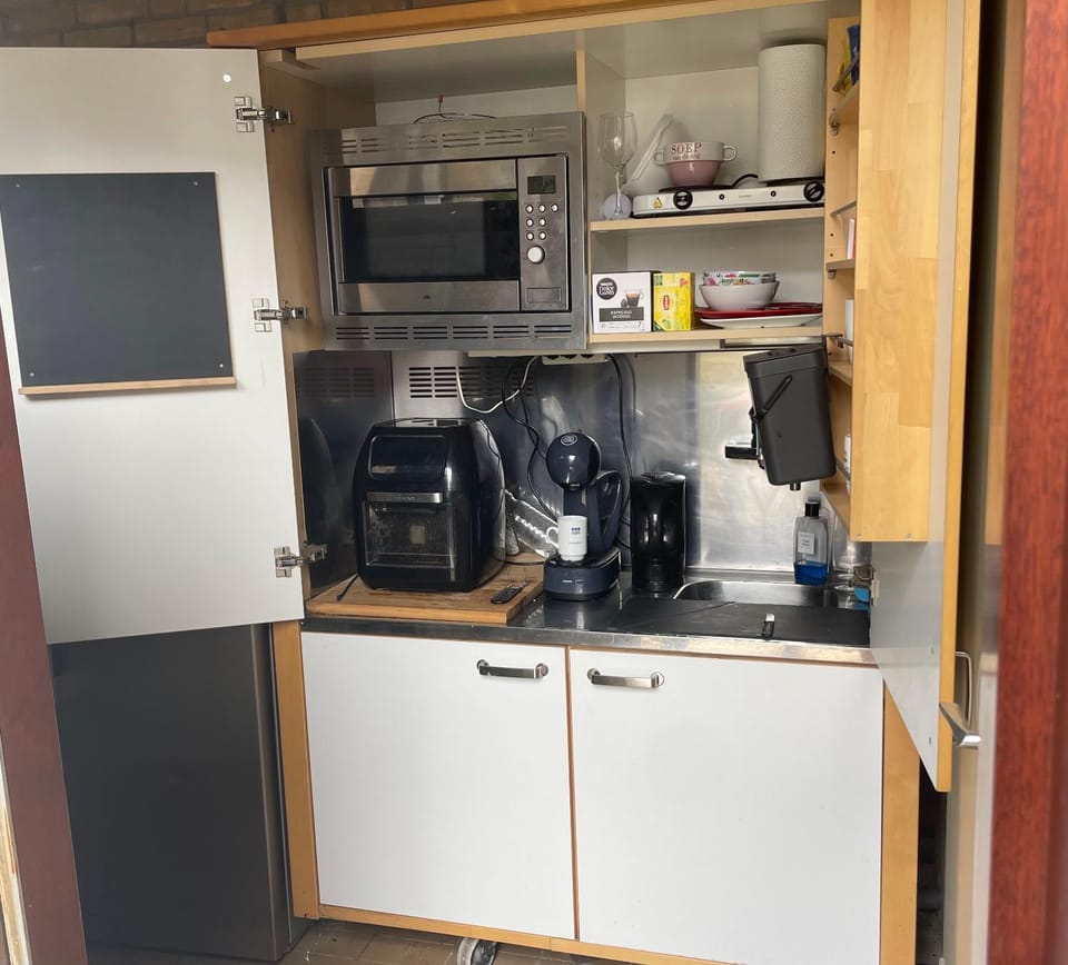 1-2 pp ROOM AMS Airport great view lake Vacation rental in South Holland (province)