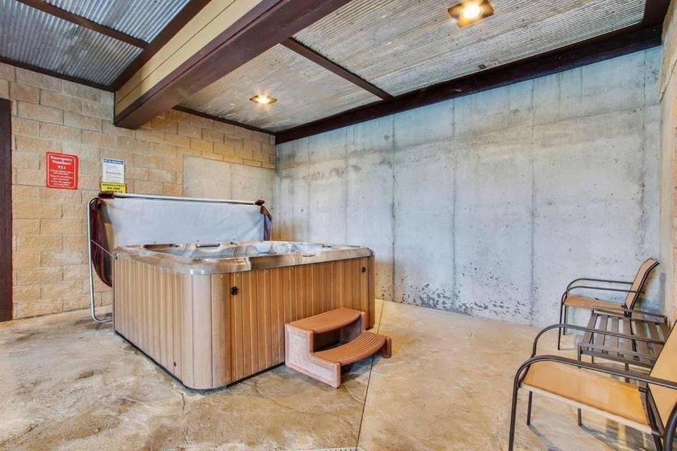 Hot Tub