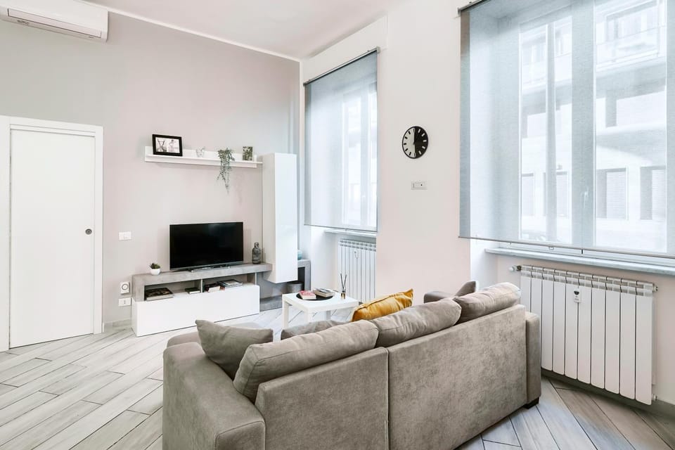 TV and multimedia, Living room, Seating area, internet