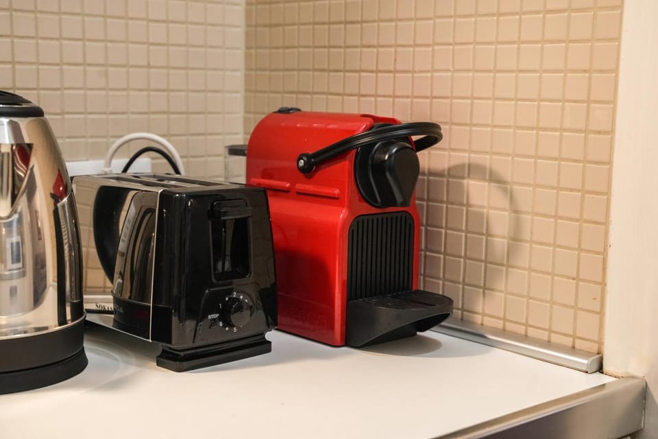 Coffee/tea facilities, Kitchen or kitchenette, toaster