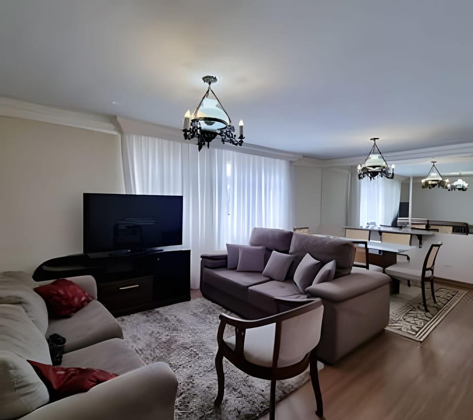 Prédio próximo ao estádio Couto Pereira Apartment in Curitiba