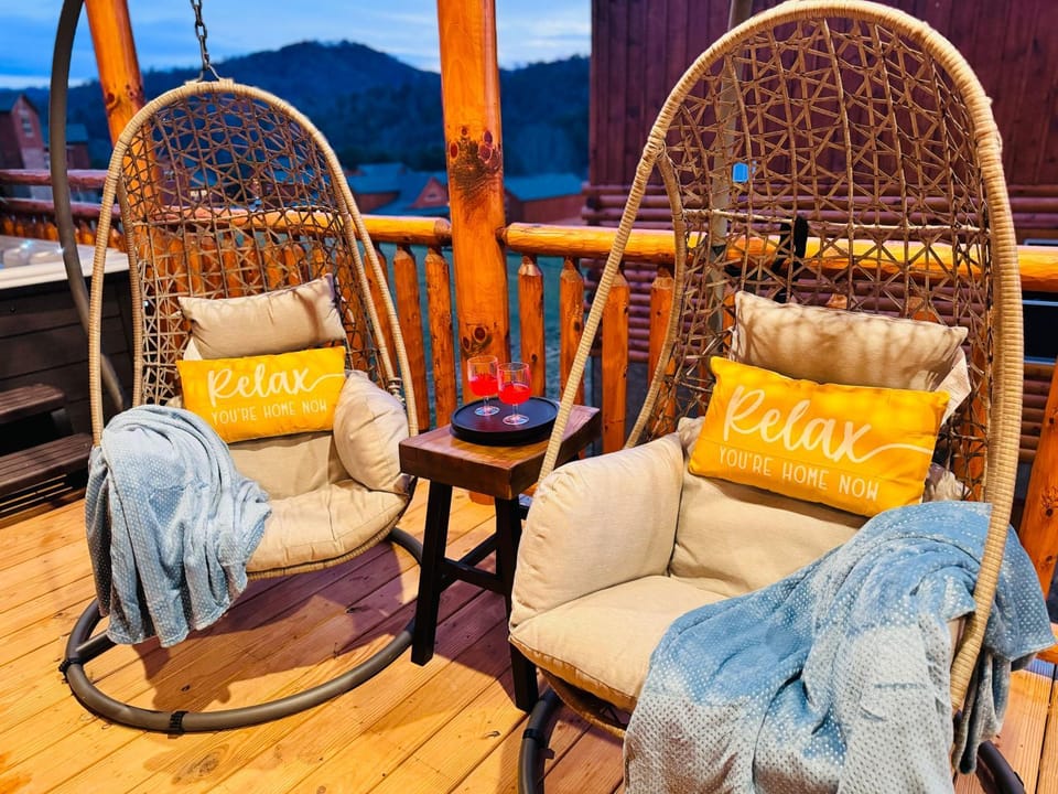 Seating area, Mountain view