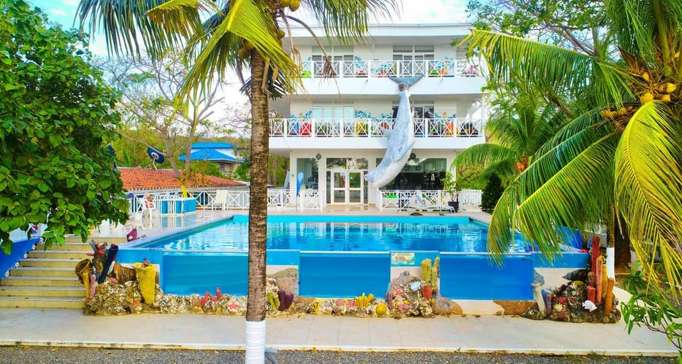 Property building, Swimming pool
