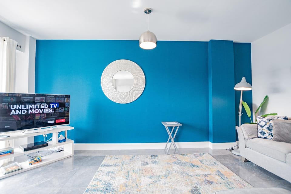 Communal lounge/ TV room, Living room