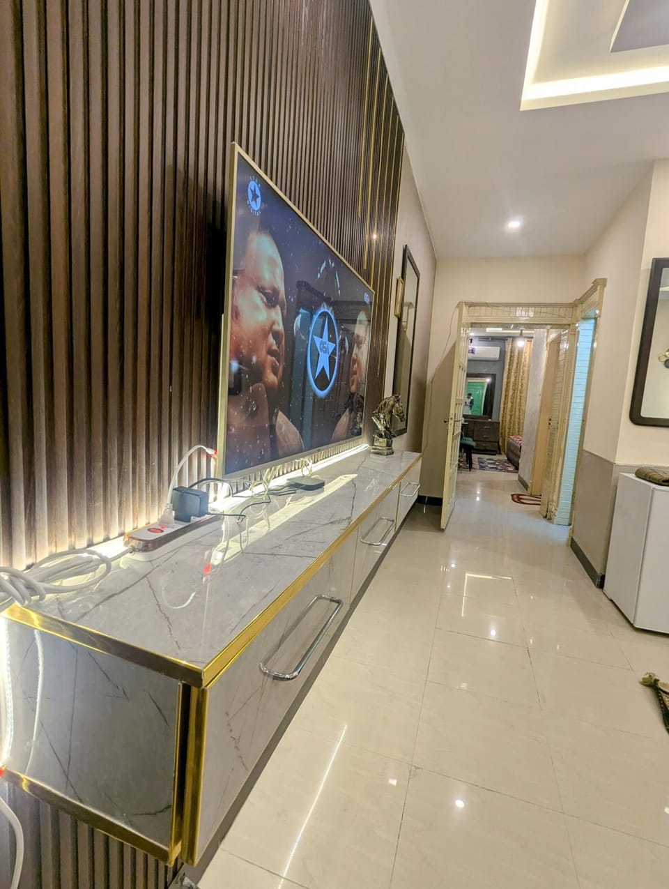 Communal lounge/ TV room