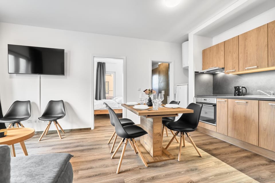TV and multimedia, Kitchen or kitchenette, Living room, oven, stove