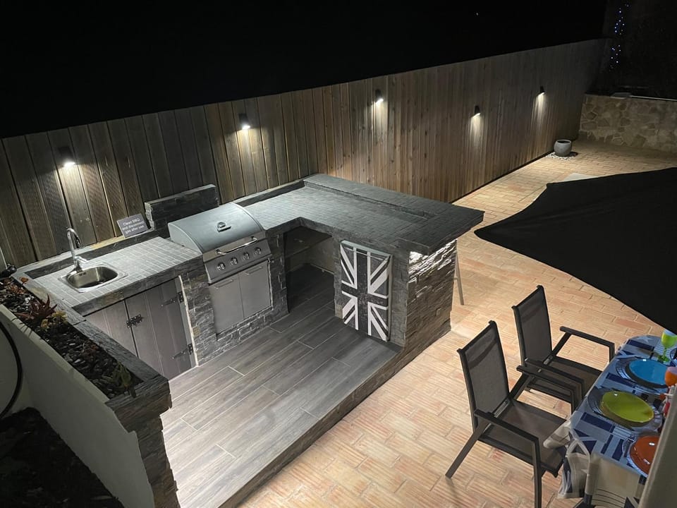 BBQ facilities, BBQ facilities