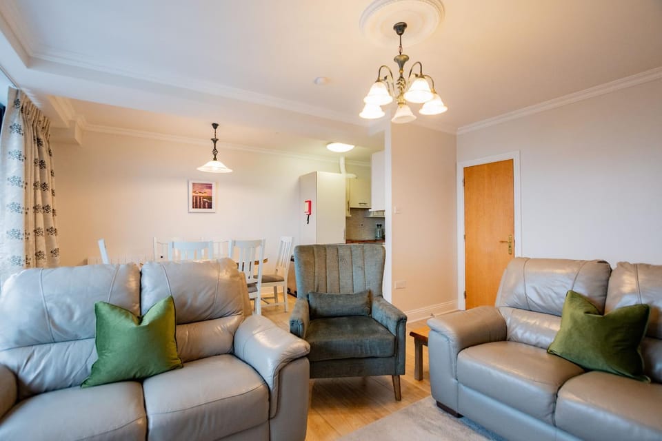Communal lounge/ TV room, Living room