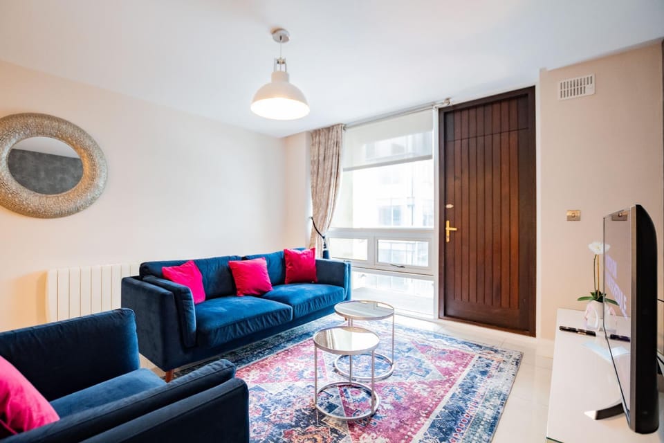 Communal lounge/ TV room, Living room