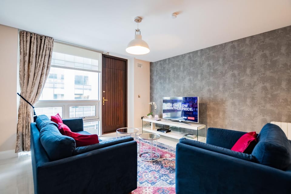 Communal lounge/ TV room, Living room