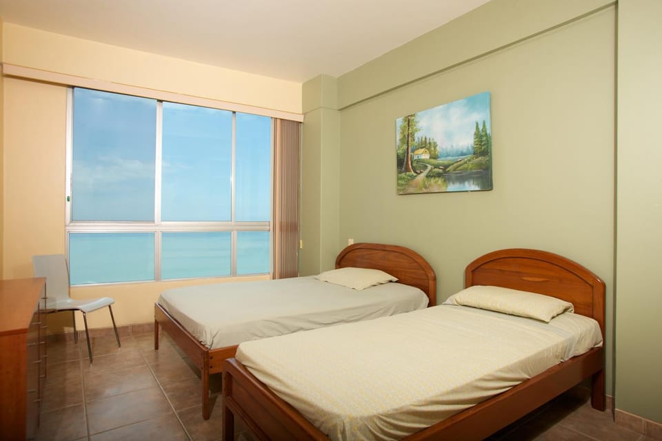 Bedroom, On site, City view, Pool view, Sea view