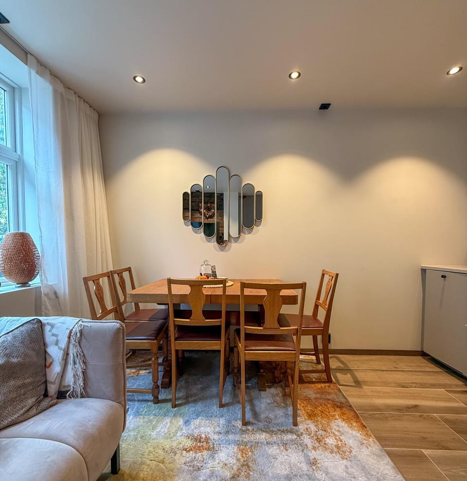 Kitchen or kitchenette, Living room, Dining area