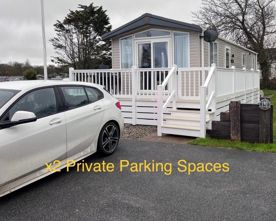 Valley View - Newquay Bay Resort near Porth Beach House in Newquay