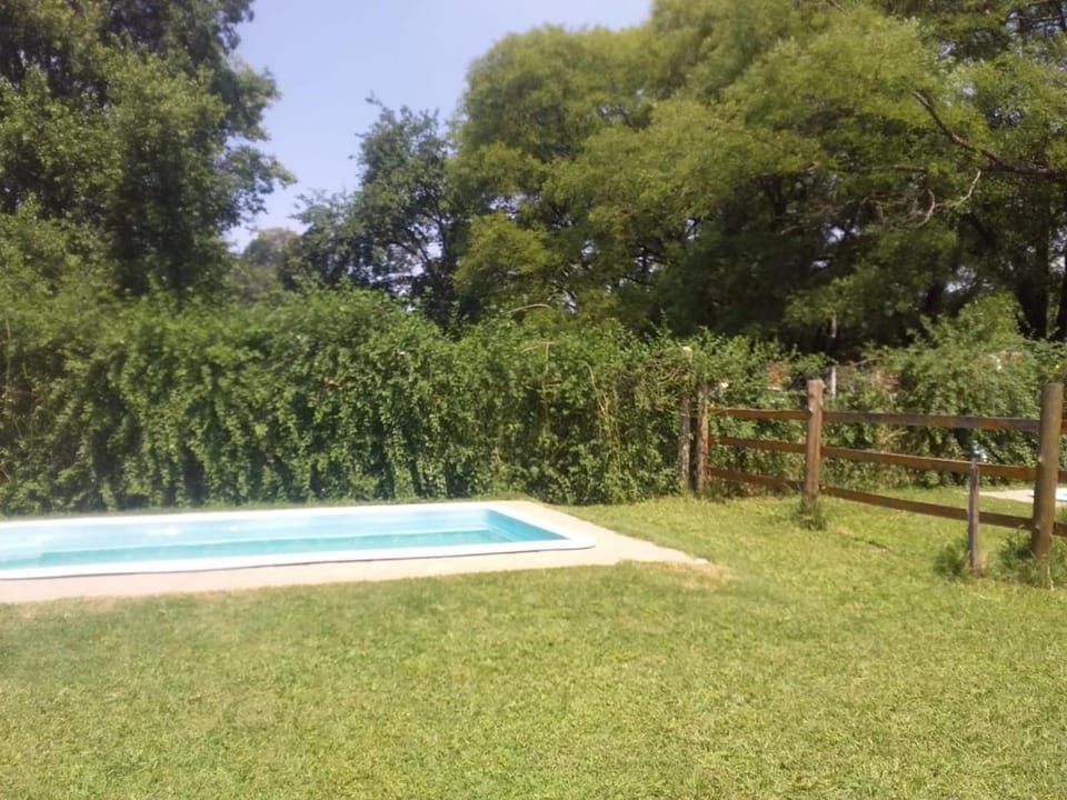 Cabañas Los Buhos House in Buenos Aires Province