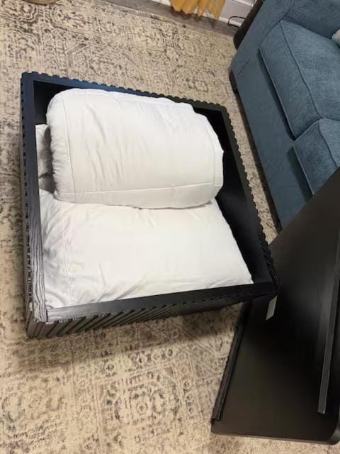 King Suite and Sofa Bed Fast WI-FI Easy DC Access Apartment in Prince Georges County