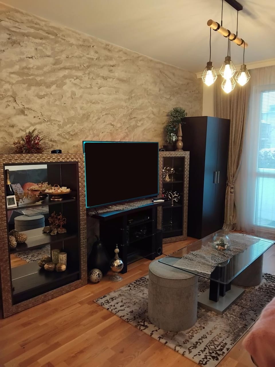 Art Apart - Top Center Apartment in Sofia
