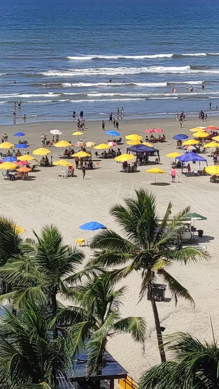 Pé na areia Apartment in State of São Paulo