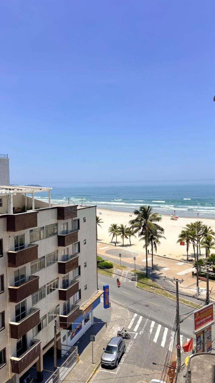 Pé na areia Apartment in State of São Paulo