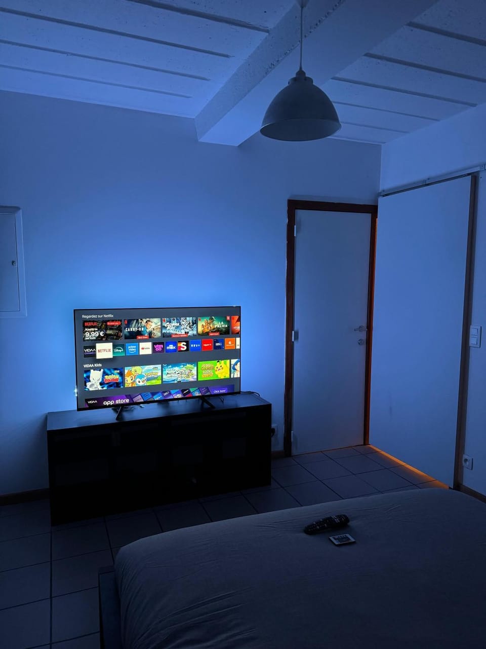 Appartement de Luxe Entièrement Rénové - Proche Aéroport de Bruxelles, Quartier Chic Apartment in Brussels