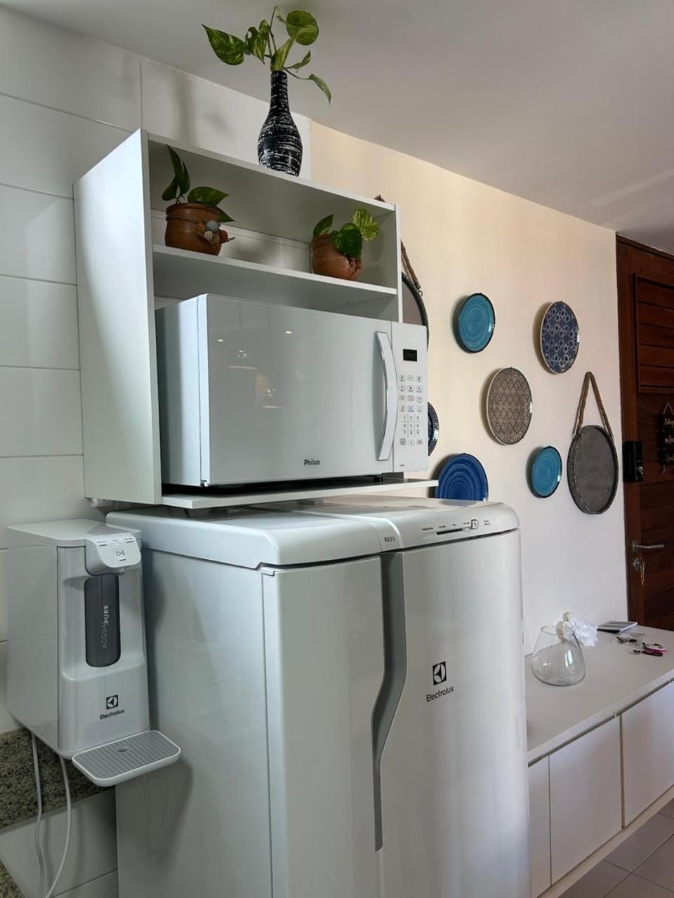 Kitchen or kitchenette, minibar, oven