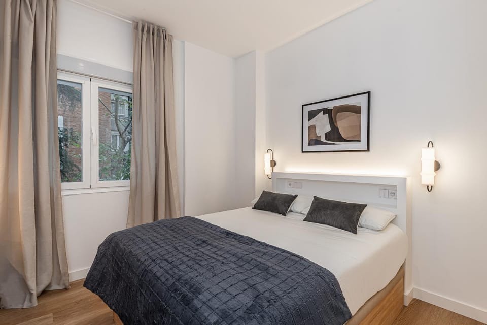 Queen's Bernabéu Madrid Bed and Breakfast in Madrid