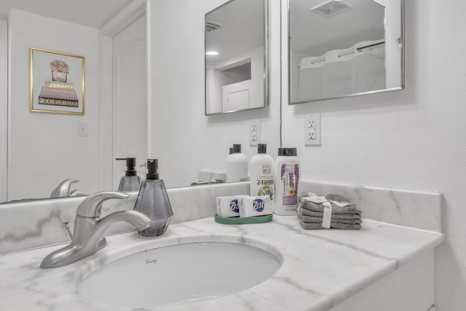 Cozy 1 Bedroom Apt in The Heart of Brickell Apartment in Brickell
