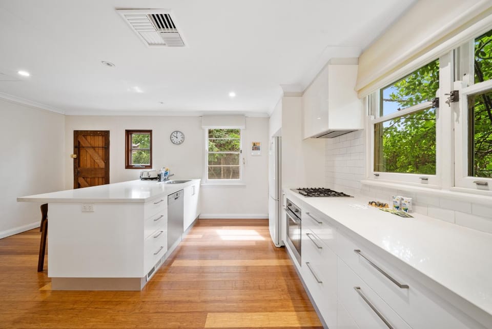 Comfortable 3-Bed Haven Near Canberra Attractions House in Canberra