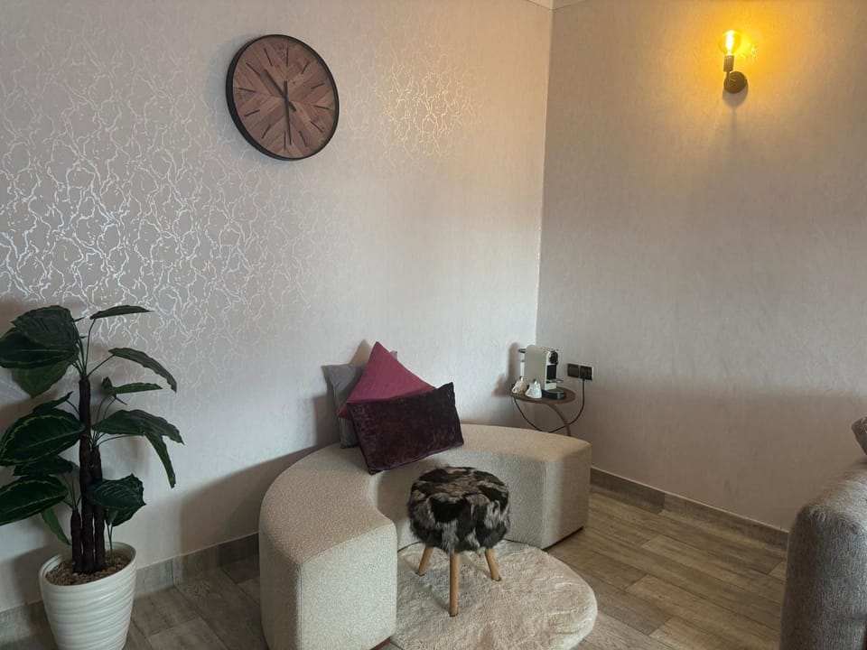 Appartement de luxe 155m agdal centre Apartment in Rabat