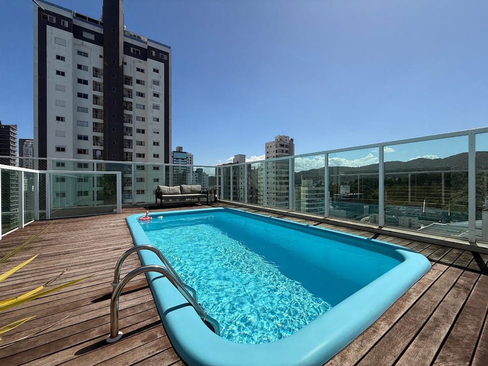 QE01- Studio| Jacuzzi Aquecida| Piscina| Churrasq. Apartment in Balneário Camboriú