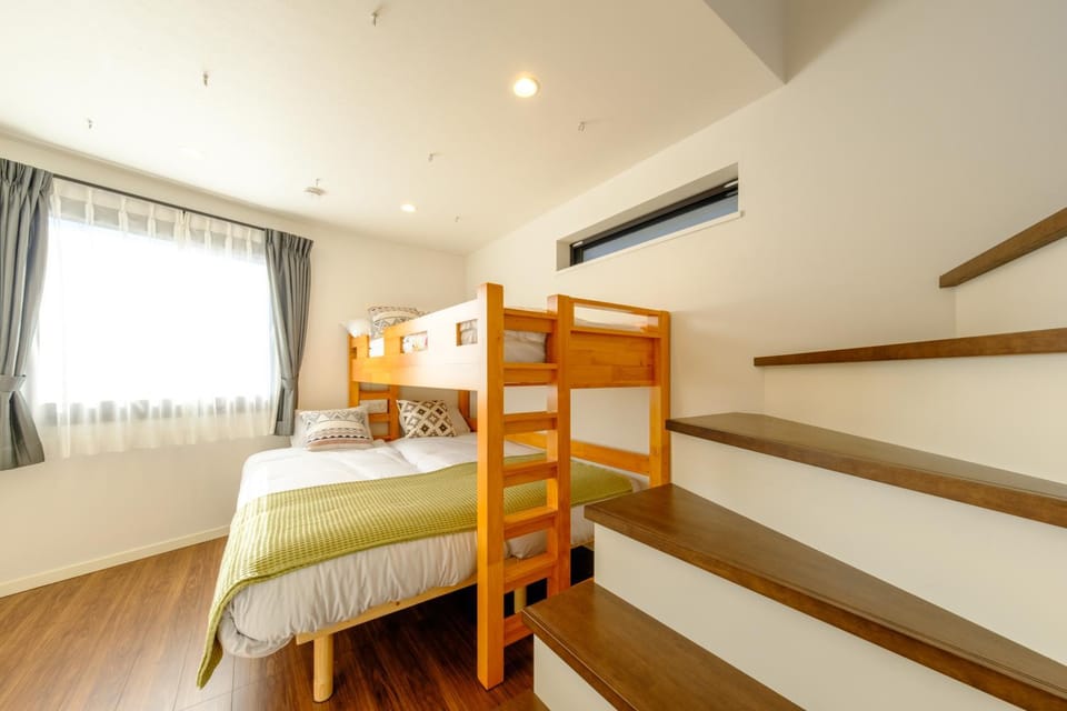 Bed, Photo of the whole room, Bedroom, bunk bed