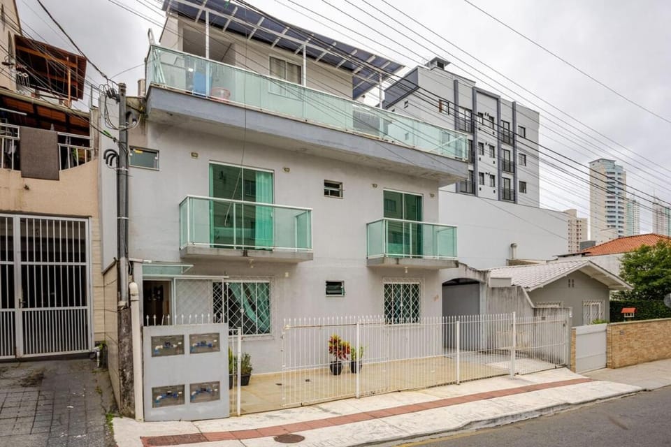 Property building, Day, Neighbourhood, Street view