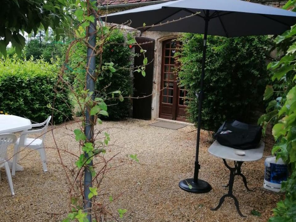 Charmante maison de campagne avec piscine partagée, 4 personnes - FR-1-616-424 House in Nouvelle-Aquitaine