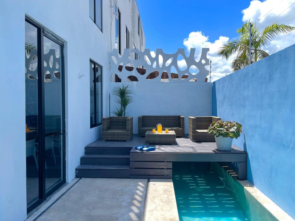 Patio, Pool view, Swimming pool