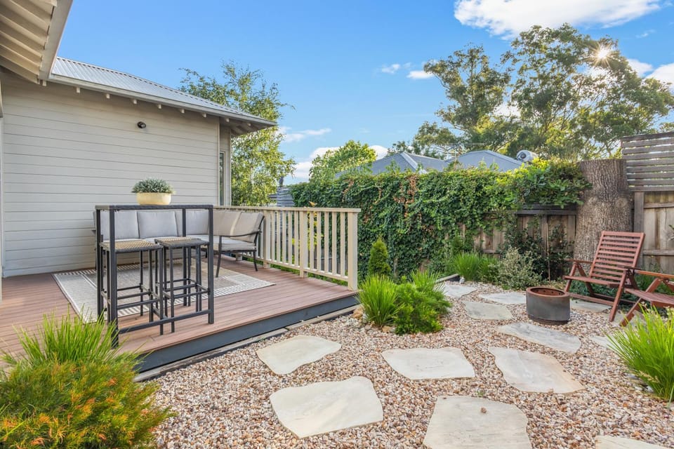 Yarra Valley Retreat - Kids, Wine, Outdoors House in Healesville