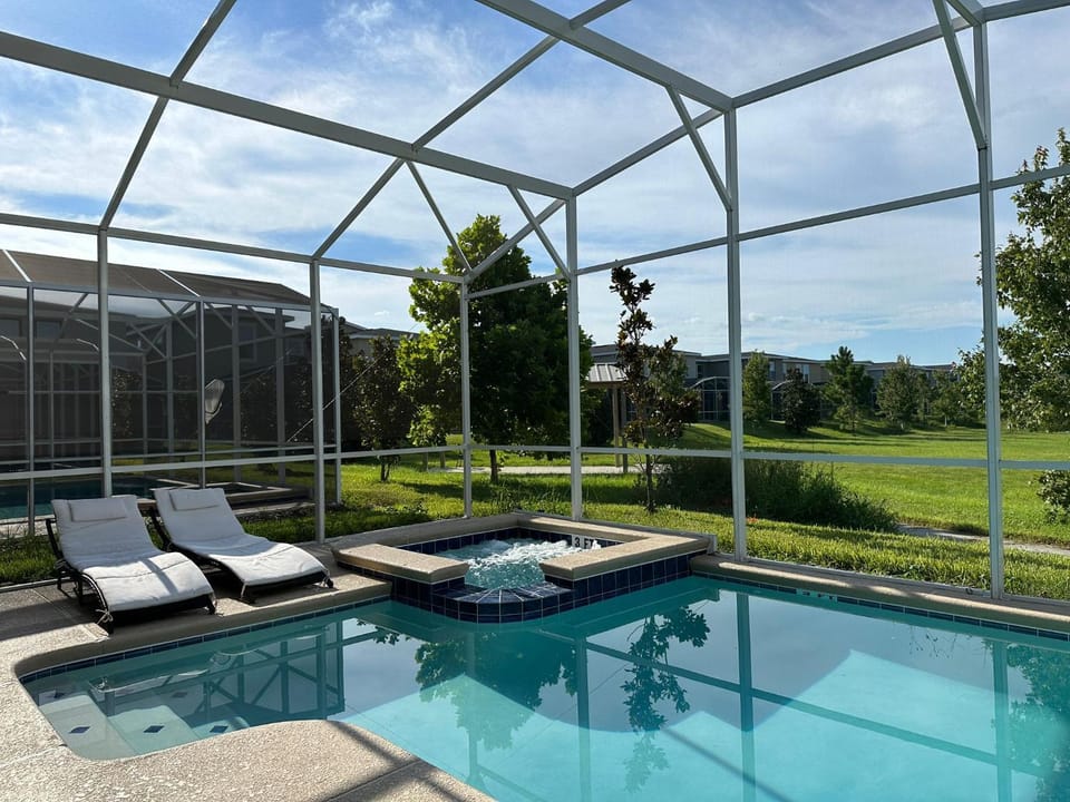 Villa 6bd 5bath close to Disney pool and spa Home 328 House in Osceola County