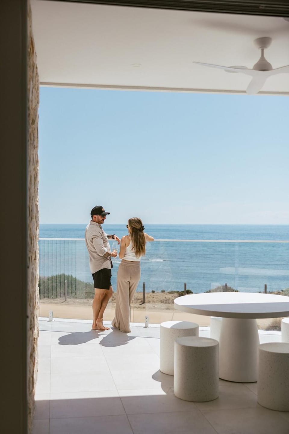 Sunsets Aldinga Beach, 4 king rooms, rooftop, incredible views House in Adelaide