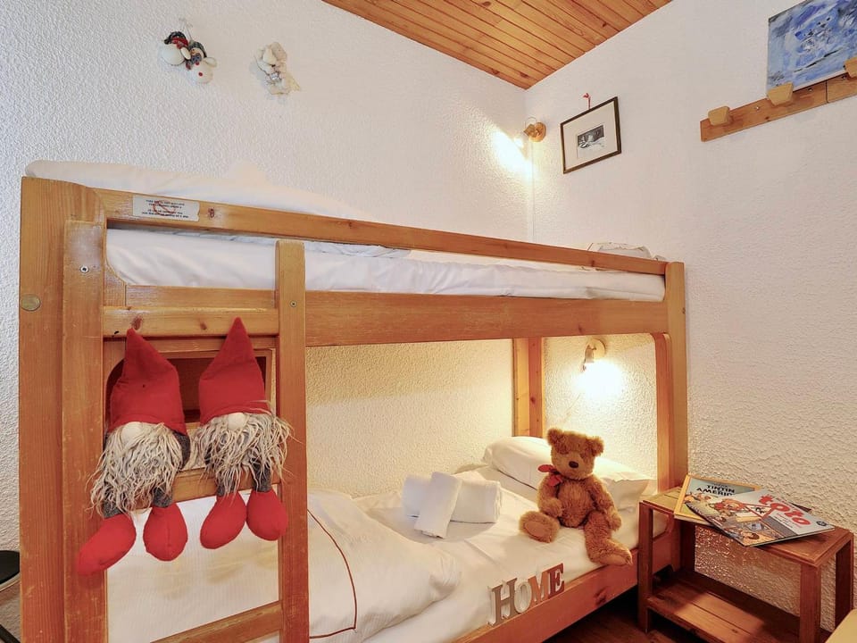 Appartement Cosy Centre Courchevel 4 Pers, Wifi - FR-1-575-230 Apartment in Saint-Bon-Tarentaise