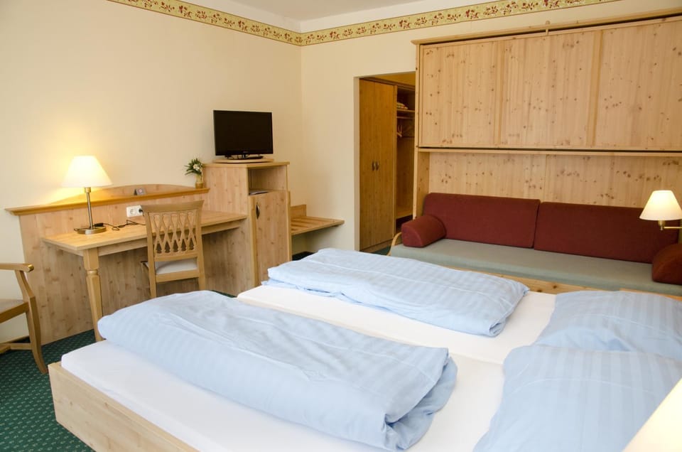 Bed, TV and multimedia
