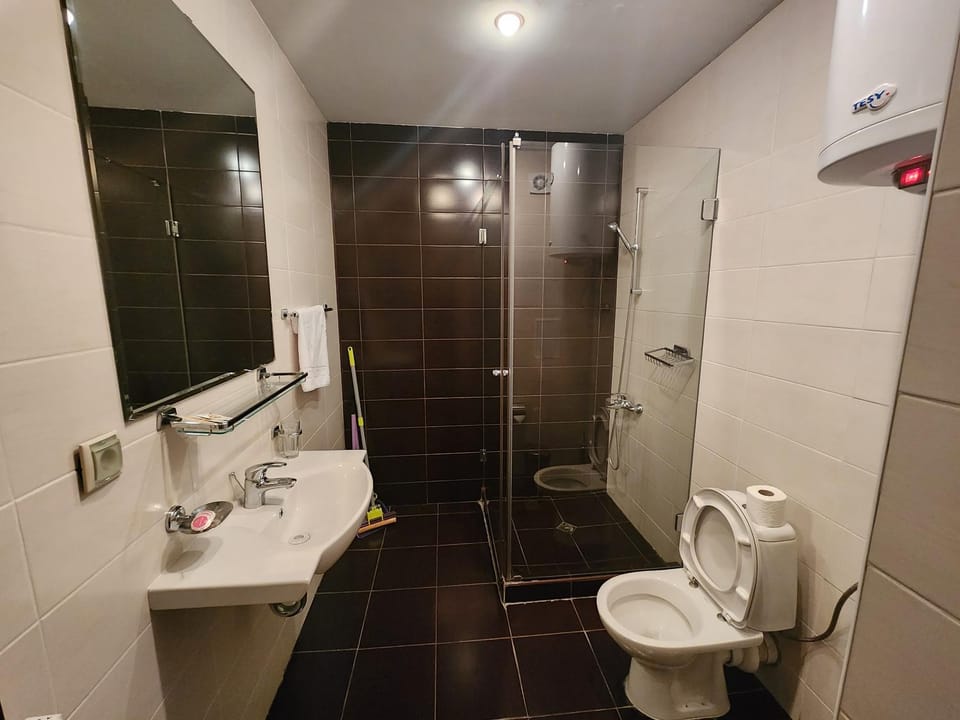 Toilet, Bathroom