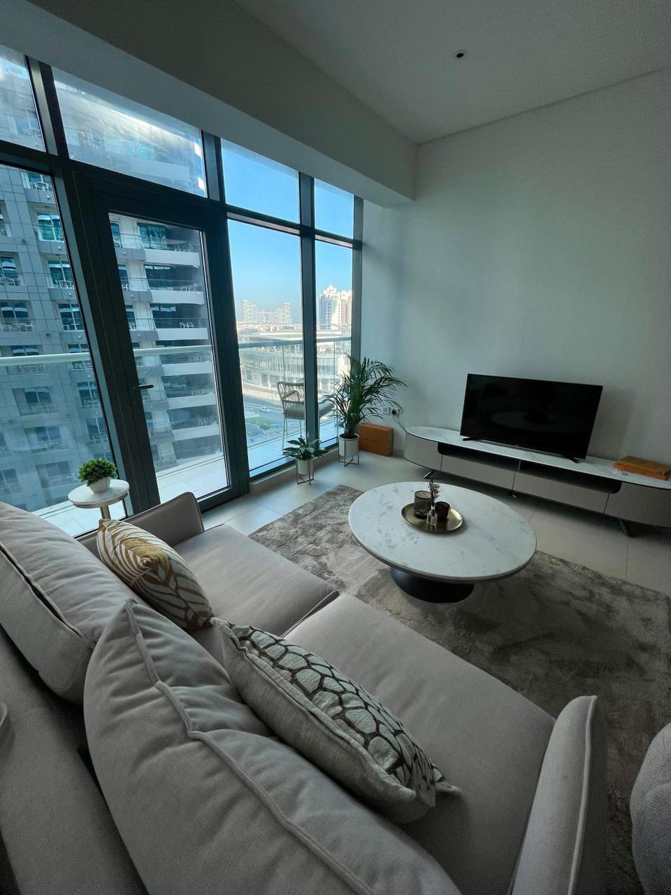 Communal lounge/ TV room, TV and multimedia, Living room, Seating area