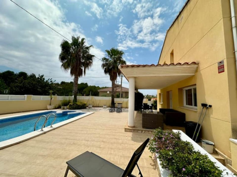 Pool view, Swimming pool, furniture