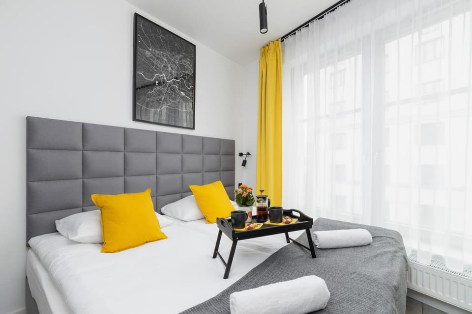 Bed, Living room, Photo of the whole room, Bedroom