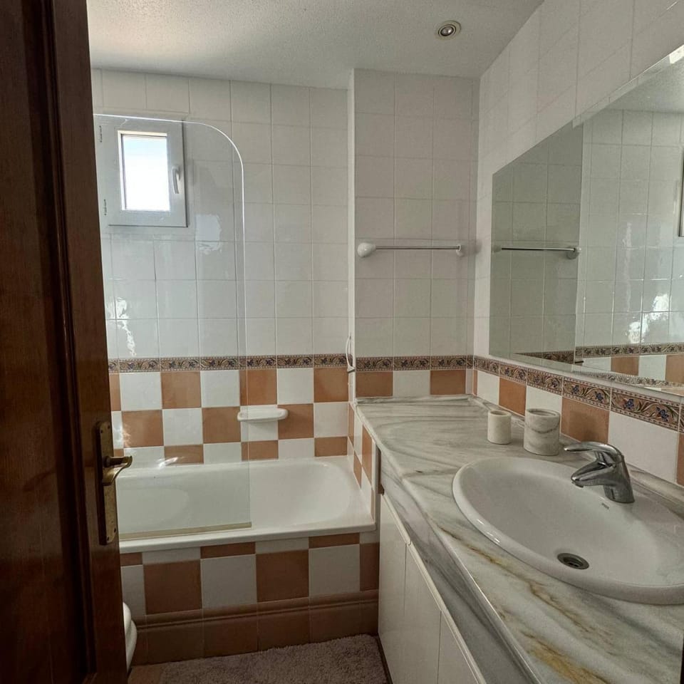 Bathroom, Bath