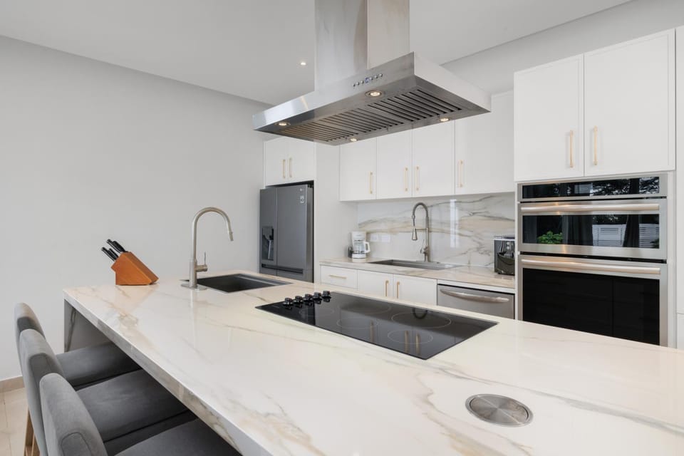 Kitchen or kitchenette, kitchen