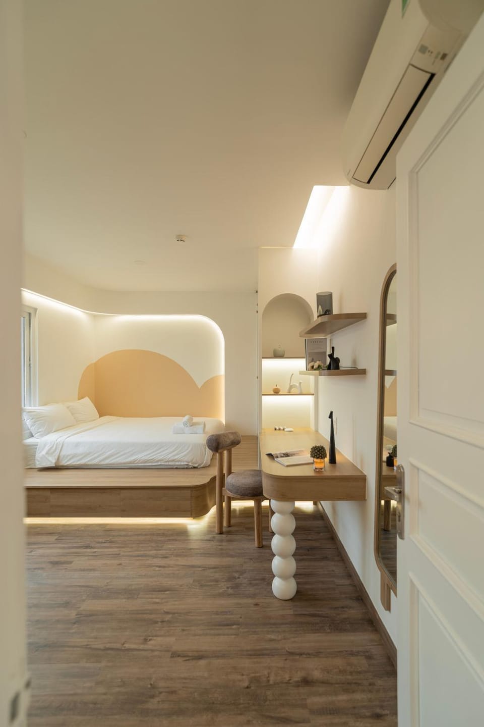 Bed, Photo of the whole room, Bedroom, wardrobe
