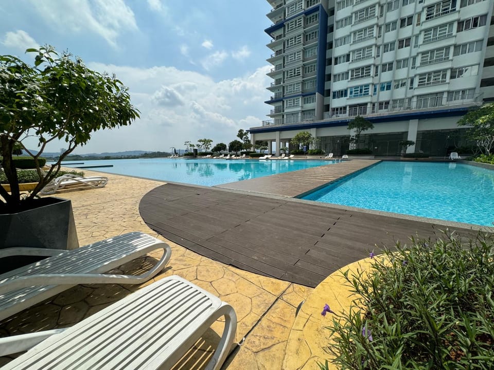 Property building, Natural landscape, Pool view, Swimming pool