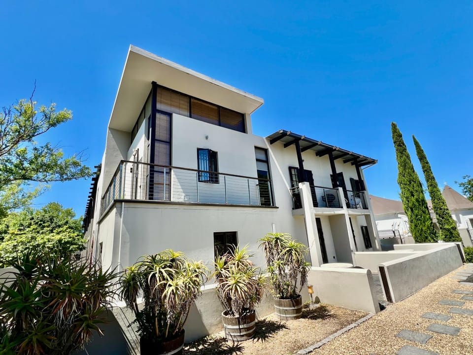7 on Huis Piron Apartment in Stellenbosch