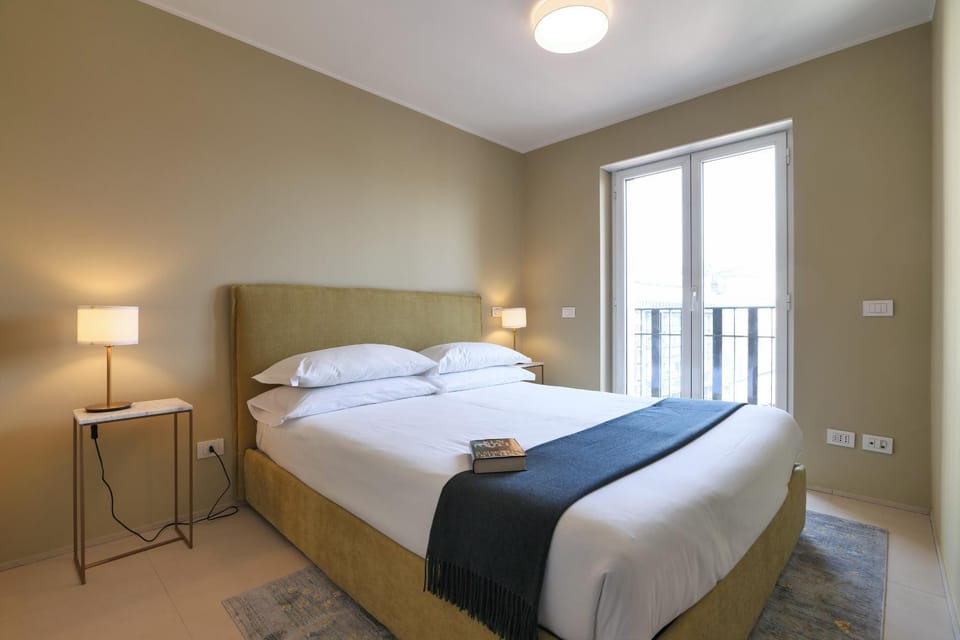 Bed, Photo of the whole room, Bedroom, internet