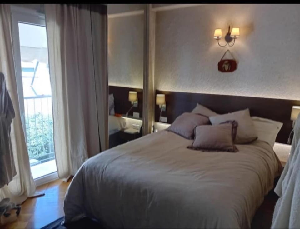 Kolonaki Art Suite Apartment in Athens