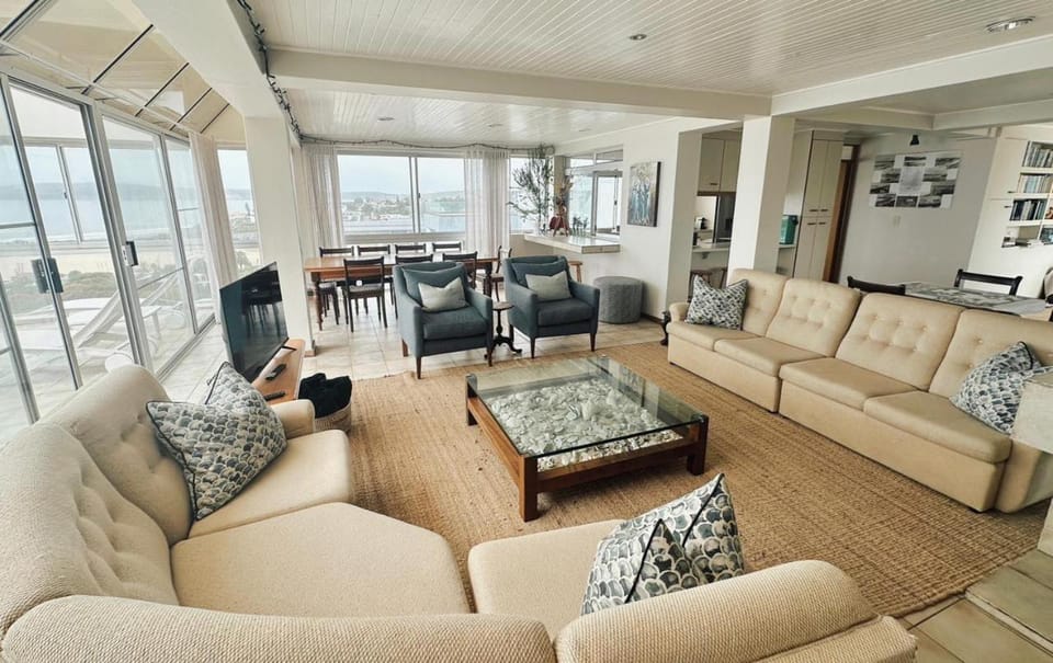 Nice Sea View House in Plettenberg Bay